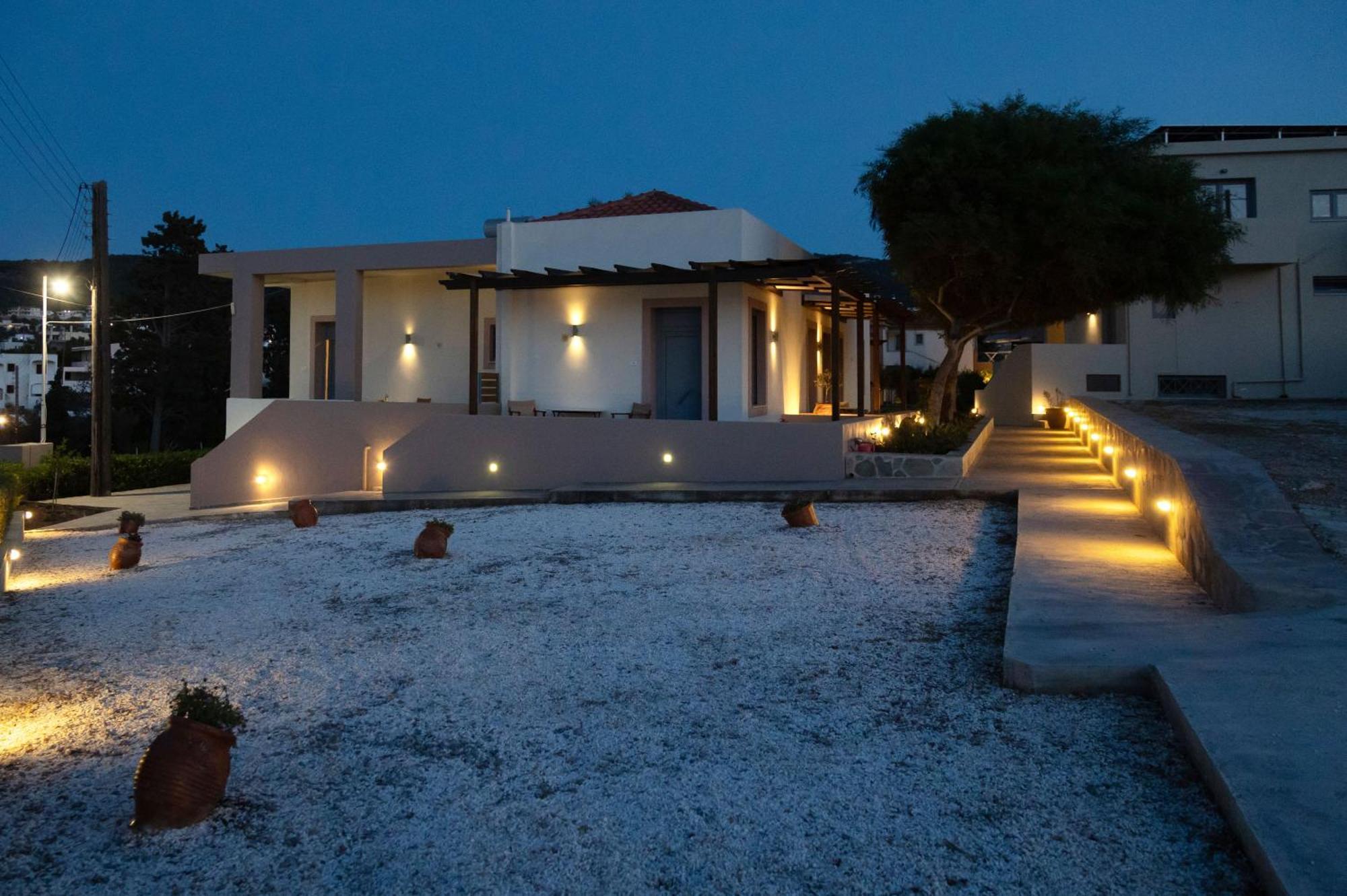 Oinoni'S Home - Xanthipi Studio Souvala Exteriér fotografie